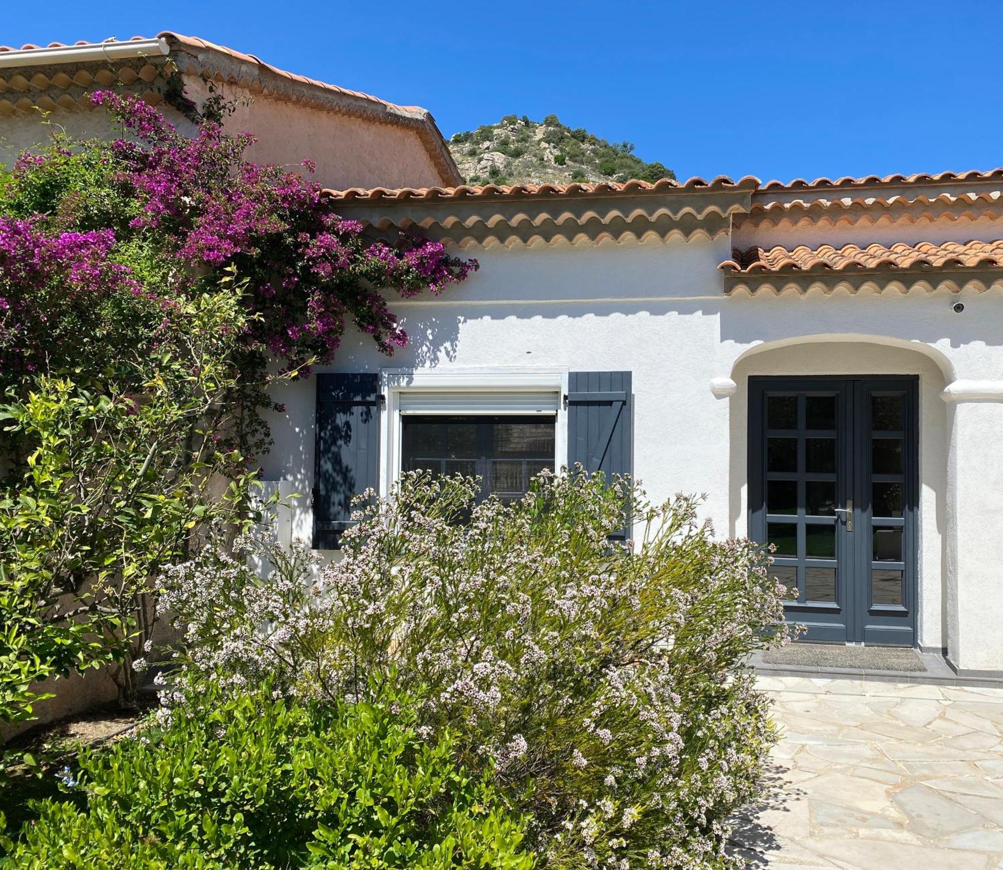 Hotel La Roca Flora à Le Plan-de-la-Tour Extérieur photo
